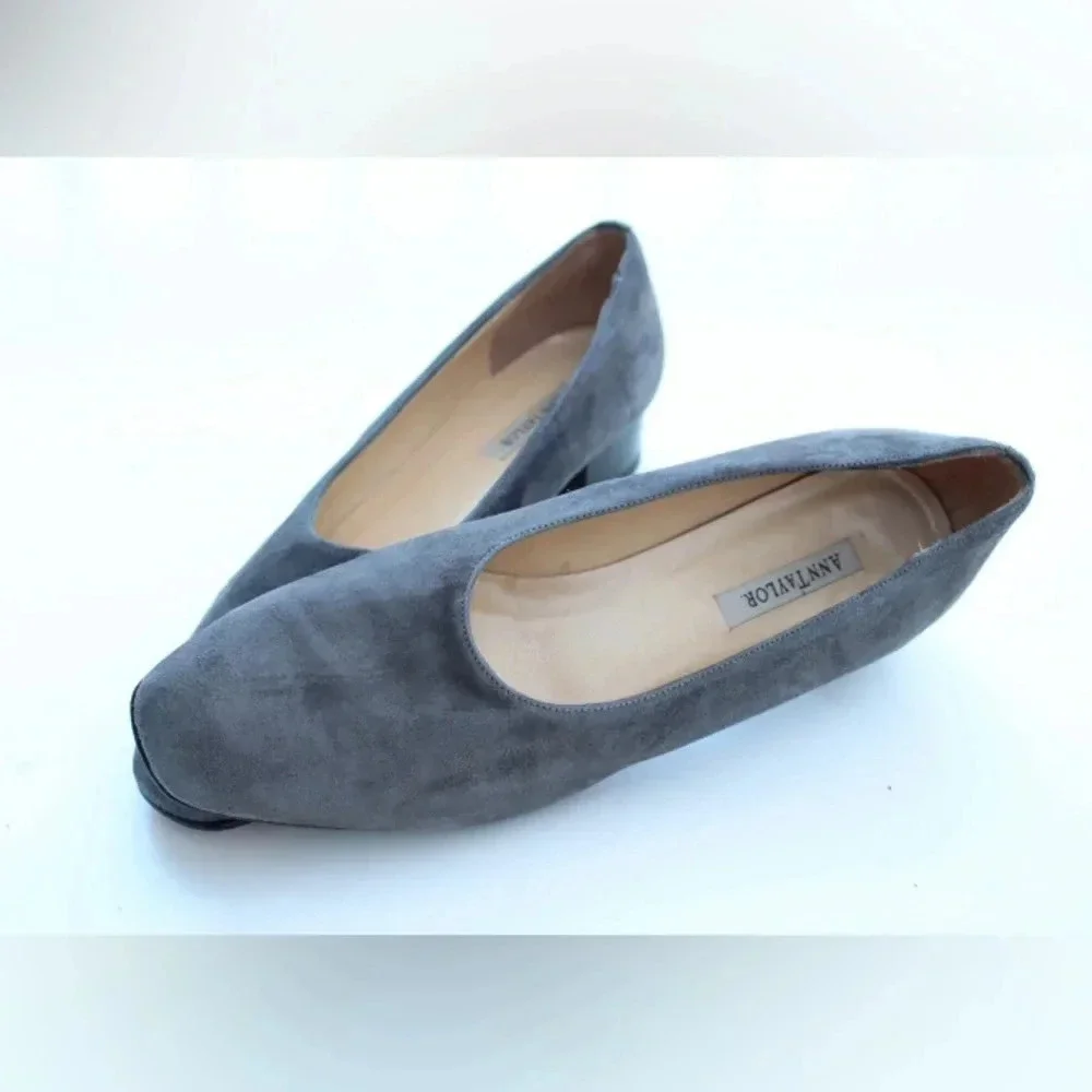 Ann Taylor low heels